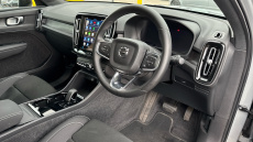 Volvo EC40 175kW Plus 69kWh 5dr Auto Electric Estate